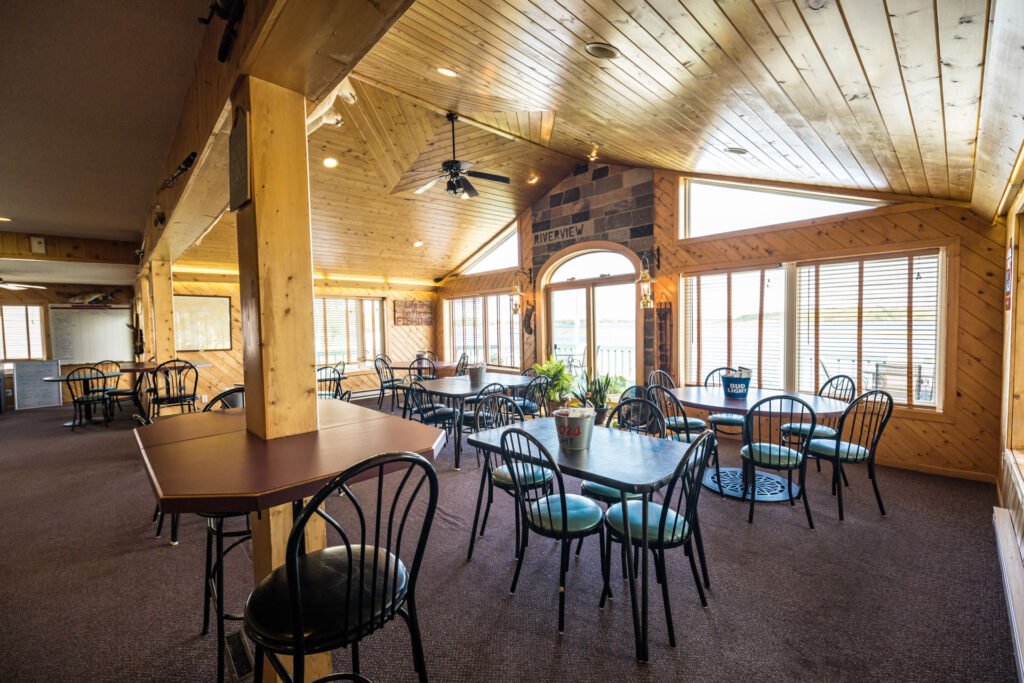 Rainy River Resort RV Park on Rainy River